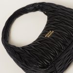 Large wander matelassé nappa leather hobo bag - Image 7
