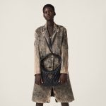 Maxi wander matelassé nappa leather hobo bag - Image 2