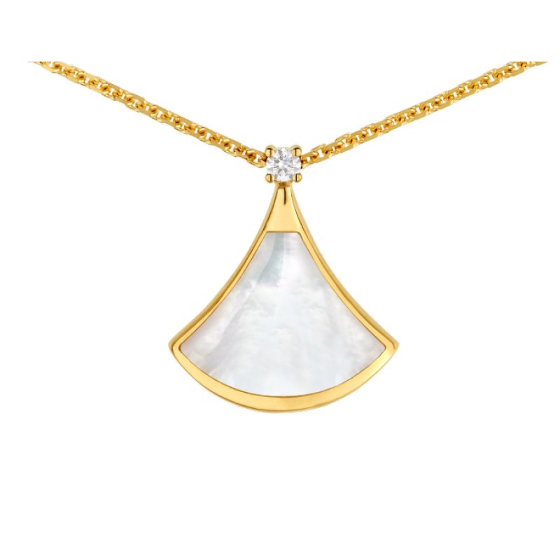 2fb143bd3d58d34881e7a48a50e8a7c32914e293 DIVAS’ DREAM Necklace - Image 1