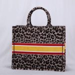 LARGE DIOR BOOK TOTE - Image 4
