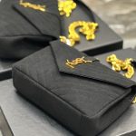 COLLEGE MEDIUM CHAIN BAG IN QUILTED SUEDE - Image 7