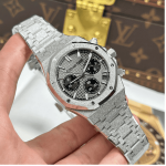 Audemars Piguet Royal Oak Frosted Gold Selfwinding Chronograph 26239BC.GG.1224BC.02 – VIP Version - Image 3