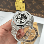 Audemars Piguet Royal Oak Frosted Gold Selfwinding Chronograph 26239BC.GG.1224BC.02 – VIP Version - Image 4