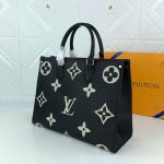 Louis Vuitton CRAFTY ONTHEGO GM - Image 3
