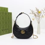 GG Marmont half-moon-shaped mini bag - Image 2
