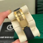 Rolex Cosmograph Daytona 116518LN-0043 40mm Black Dial Yellow Gold – VIP Version - Image 6
