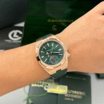 Vacheron Constantin Overseas Dual Time 7900V 41mm Green Dial Rose Gold – VIP Version - Image 6