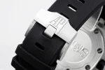 Audemars Piguet Royal Oak Offshore 15710ST 42mm Black Dial – VIP Version - Image 9