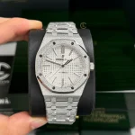 Audemars Piguet Royal Oak Frosted Gold 41mm Silver Dial Steel – VIP Version - Image 3