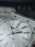 Audemars Piguet Royal Oak Date 15400ST.OO.1220ST.02 41mm – VIP Version - Image 8