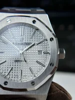 Audemars Piguet Royal Oak Date 15400ST.OO.1220ST.02 41mm – VIP Version - Image 9