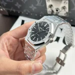 Audemars Piguet Royal Oak Selfwinding 15400ST.OO.1220ST.01.A 41mm – VIP Version - Image 8
