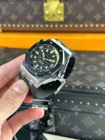 Audemars Piguet Royal Oak Offshore Diver 15720ST 42mm Black Dial – VIP Version - Image 5
