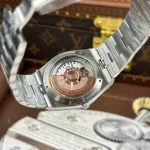 Vacheron Constantin Overseas 2000V/120G-B122 – VIP Version - Image 8